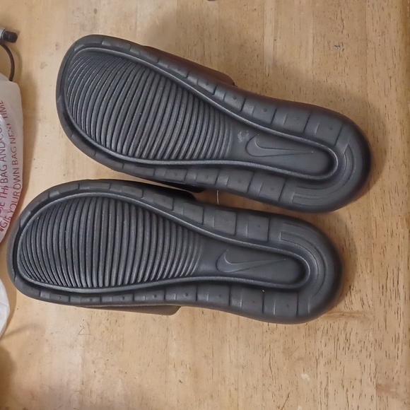 Nike Women's Victori One Slides - Picture 7 of 8